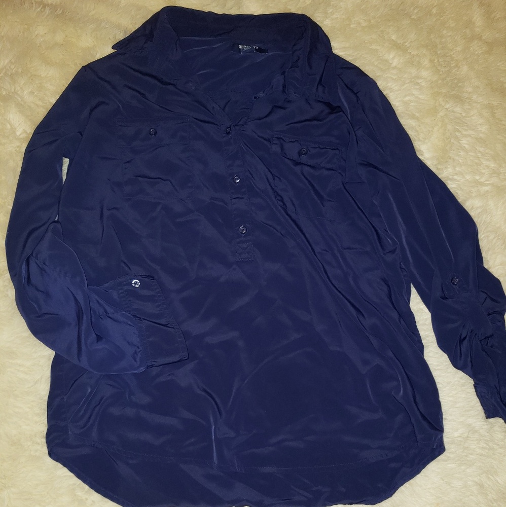 OLD NAVY SILKY BUTTON DOWN